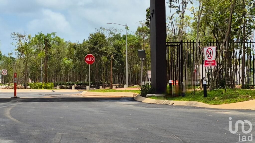 DEPARTAMENTO EN VENTA ZONA SUR HUAYACAN CANCUN QUINTANA ROO