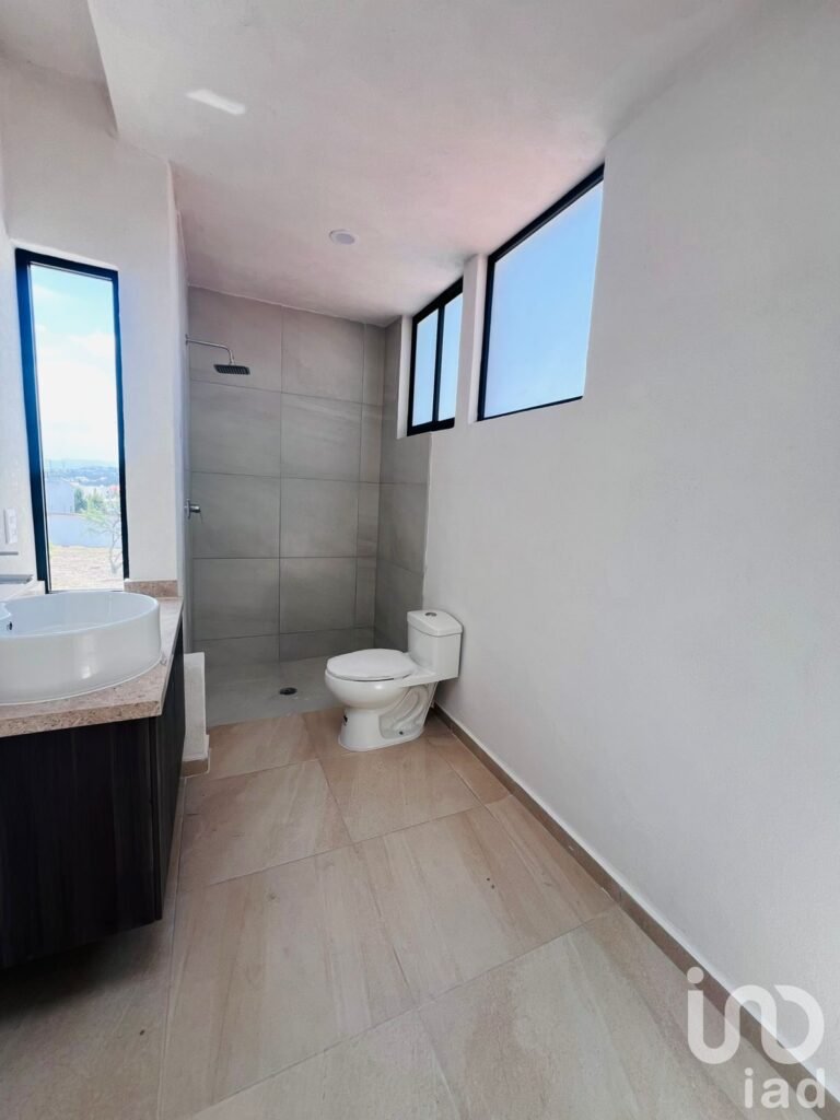 CASA DE AUTOR EN VENTA EN CIUDAD MADERAS EL MARQUES QUERETARO