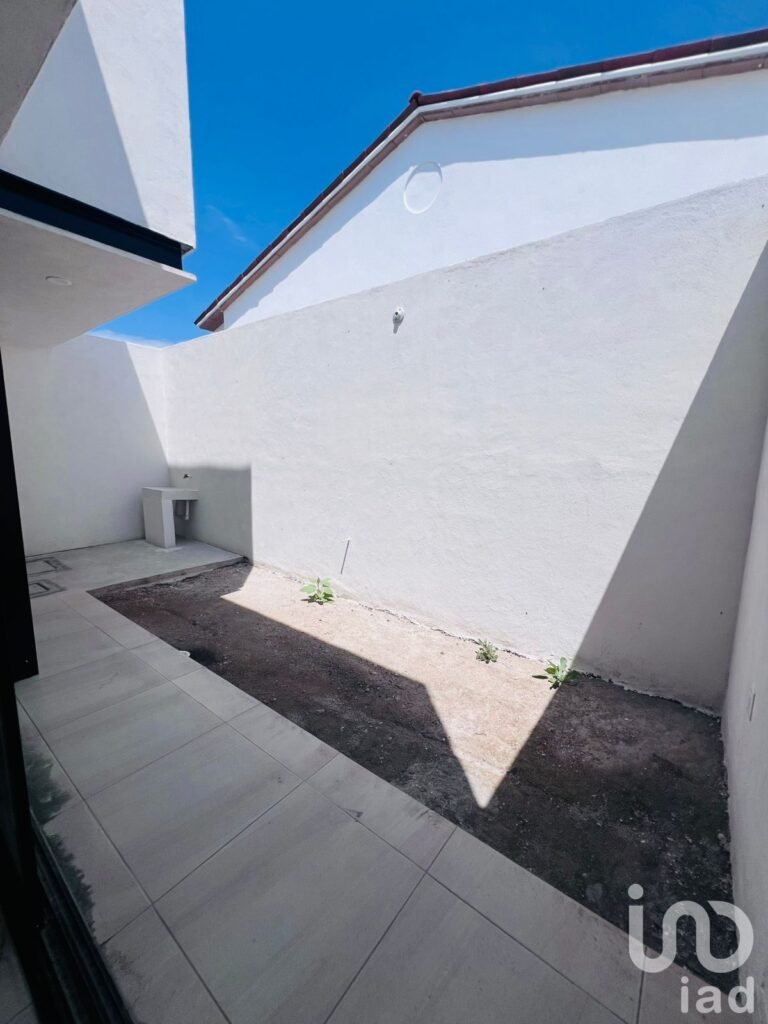 CASA DE AUTOR EN VENTA EN CIUDAD MADERAS EL MARQUES QUERETARO