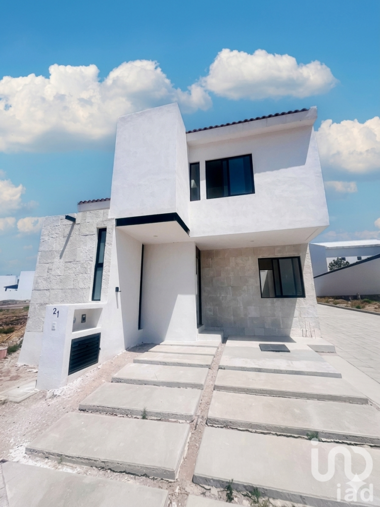 CASA DE AUTOR EN VENTA EN CIUDAD MADERAS EL MARQUES QUERETARO
