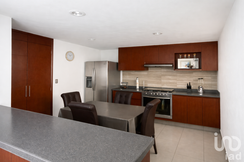 Casa en renta a 5 minutos de la prepa UVM Metepec con acceso a vialidades principales