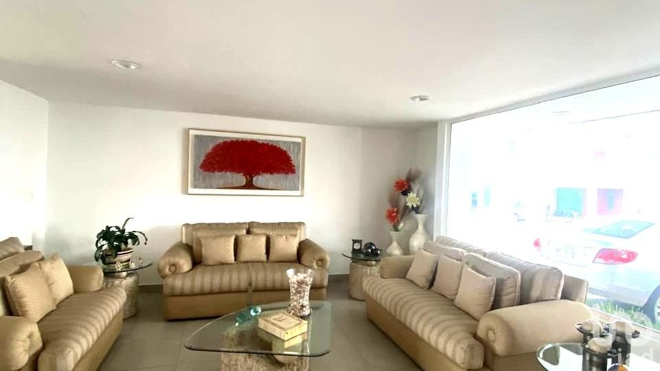 Casa en renta a 5 minutos de la prepa UVM Metepec con acceso a vialidades principales