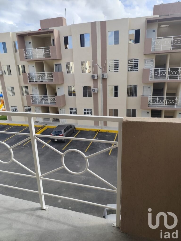 RENTA DE DEPARTAMENTO DE 2 RECAMARAS EN SMZ 249 CANCUN Q.ROO