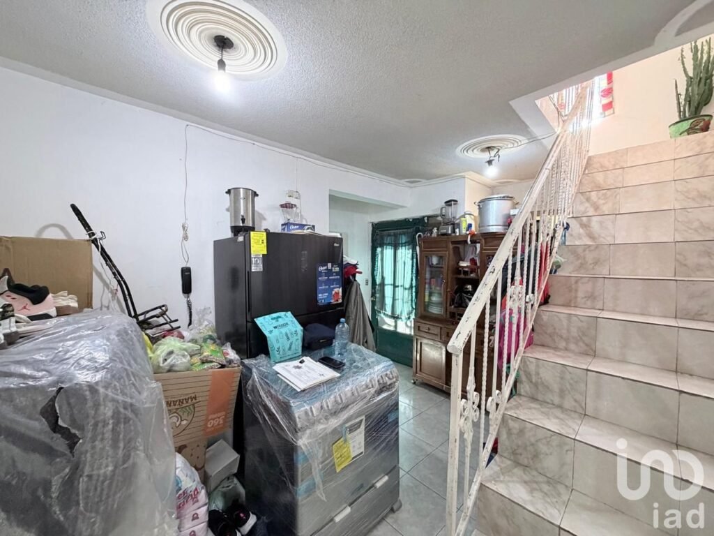 Casa con Terraza a unos pasos del Deportivo La Florida, Col. 9 de Julio.