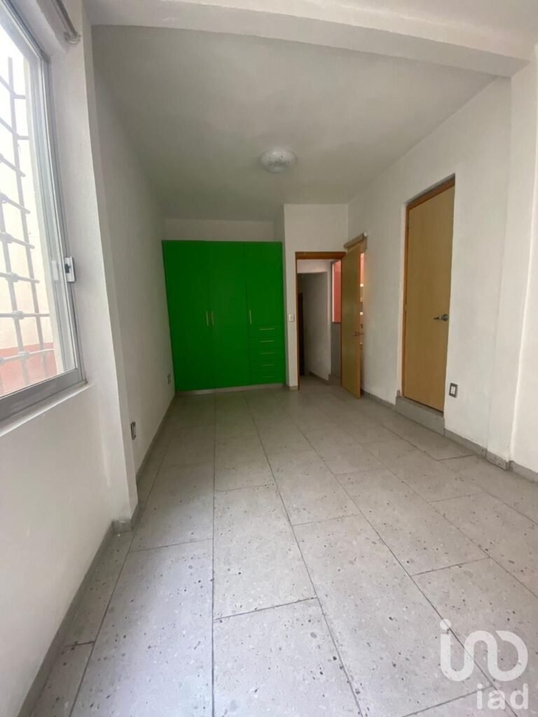 CASA CON ALBERCA EN LA CAÑADA EN CUERNAVACA MORELOS