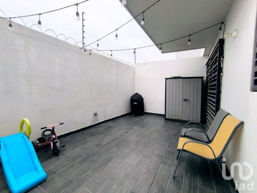 Casa Equipada en Venta en Residencial Toscana, Dominio Cumbres