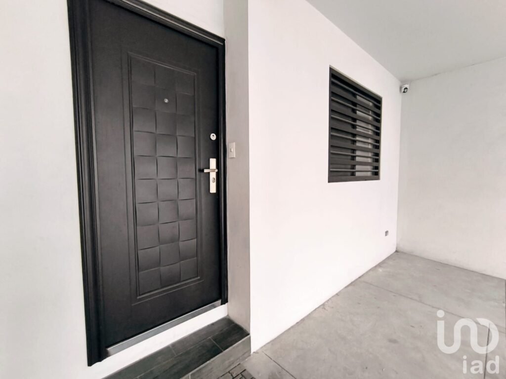 Casa Equipada en Venta en Residencial Toscana, Dominio Cumbres