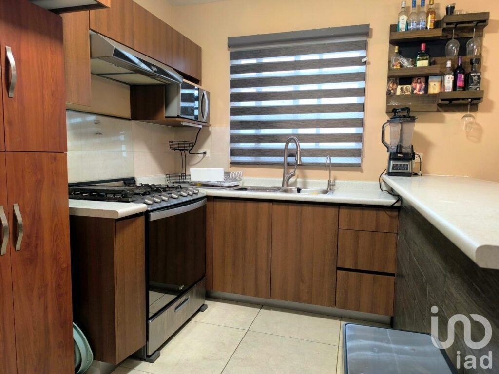 Casa Equipada en Venta en Residencial Toscana, Dominio Cumbres