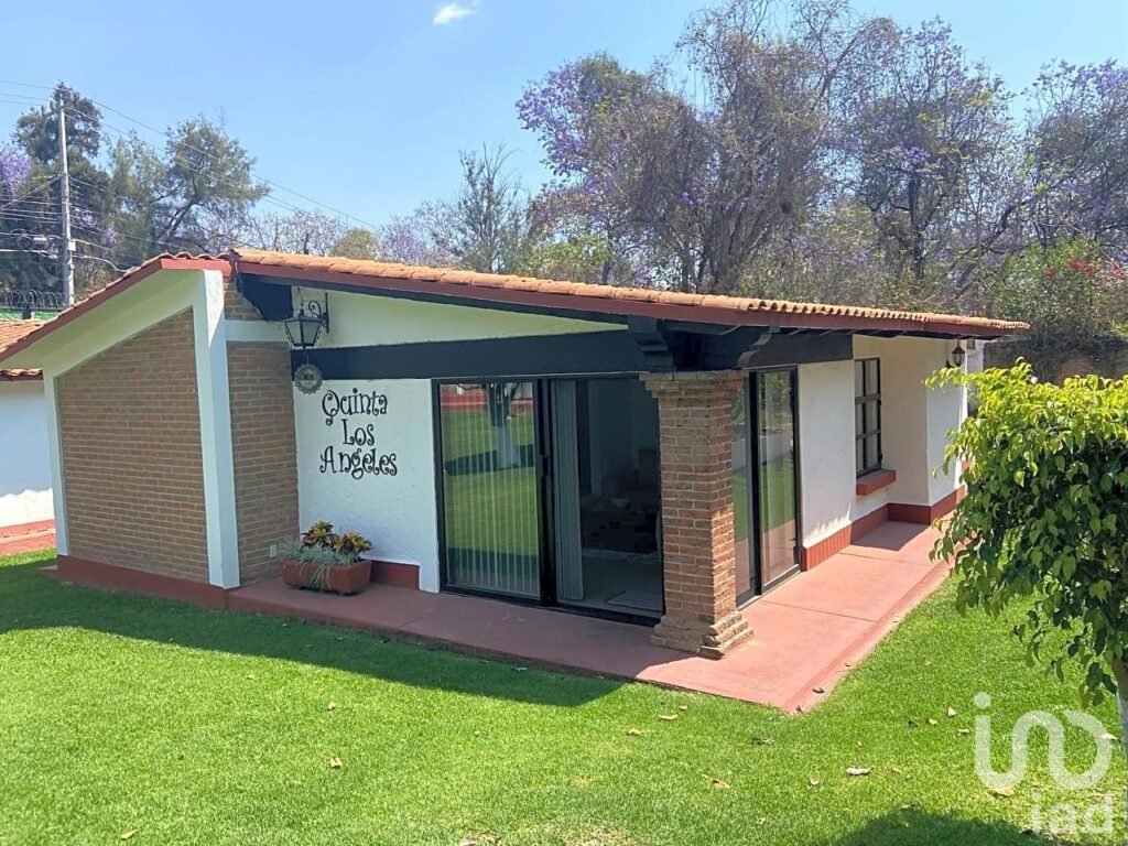 QUINTA LOS ANGELES