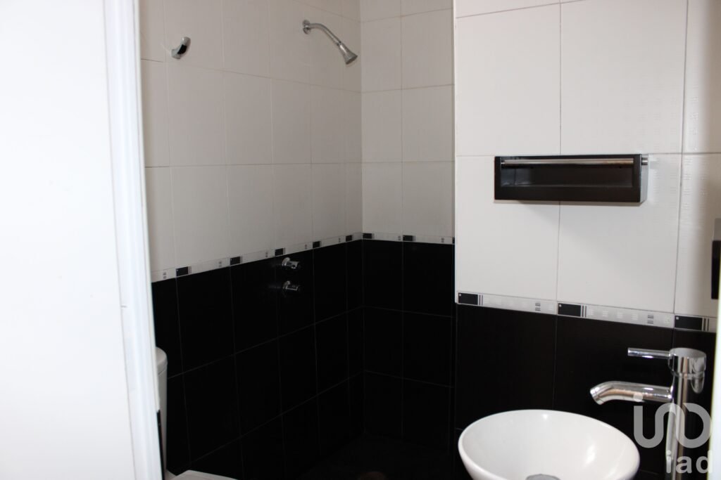 VENTA  DE DEPARTAMENTO FRENTE A PLAZA OCENIA CDMX