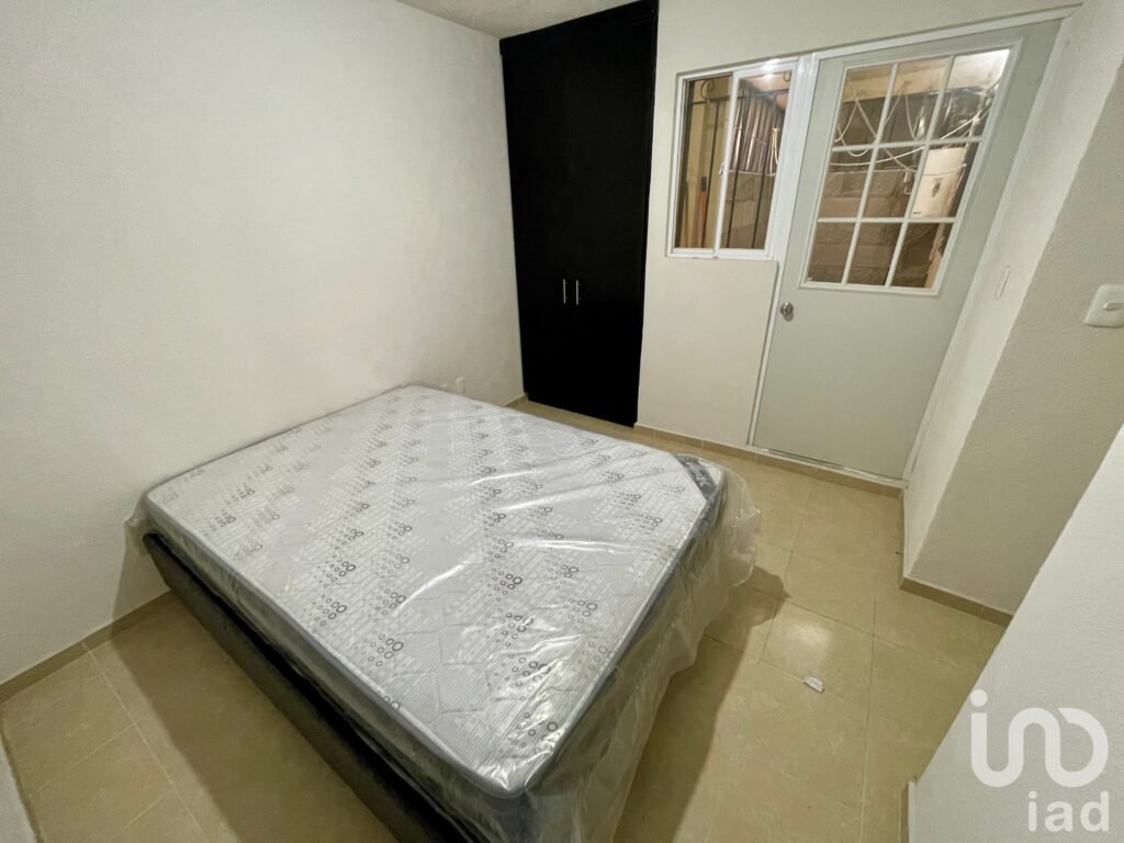 Departamento Amueblado en Renta 2o Nivel en Real Solare 4 Privada Dabi (34)