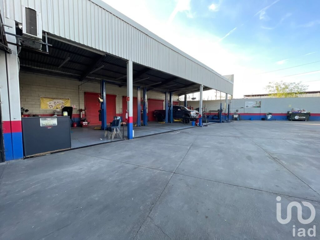 VENTA PROPIEDAD COMERCIAL EN ESQUINA, 1619m² MEXICALI BC