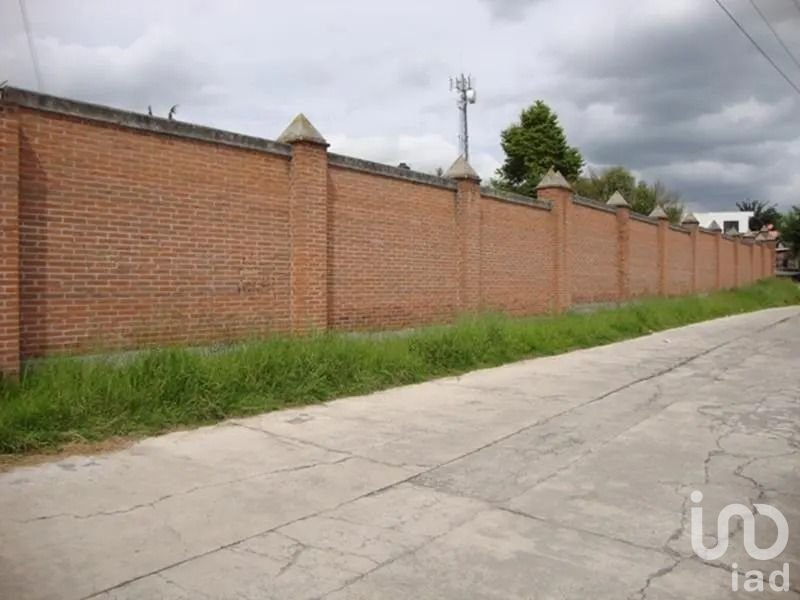 Terreno en venta y renta en Almoloya de Juárez bardeado