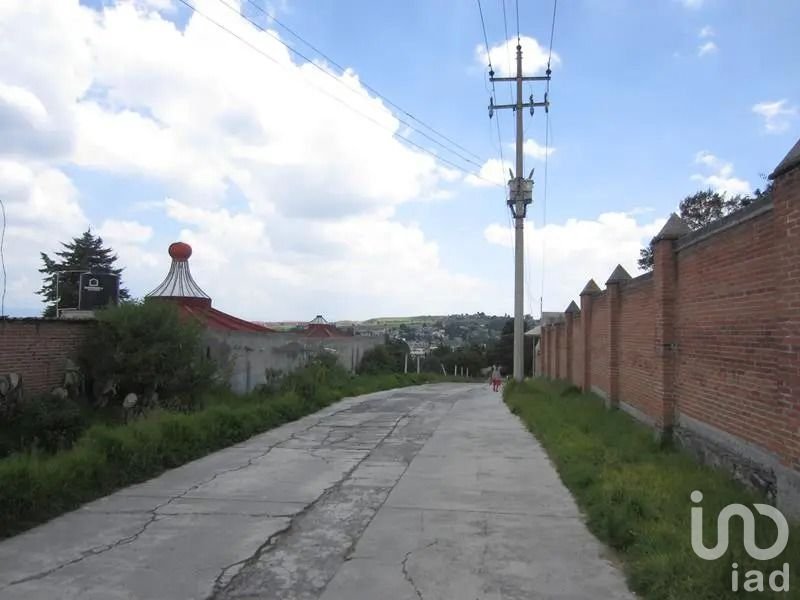 Terreno en venta y renta en Almoloya de Juárez bardeado