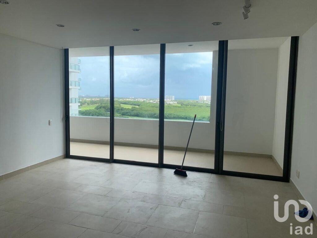 LUJOSO DEPARTAMENTO VISTA AL MAR, EN PUERTO CANCUN, QUINTANA ROO