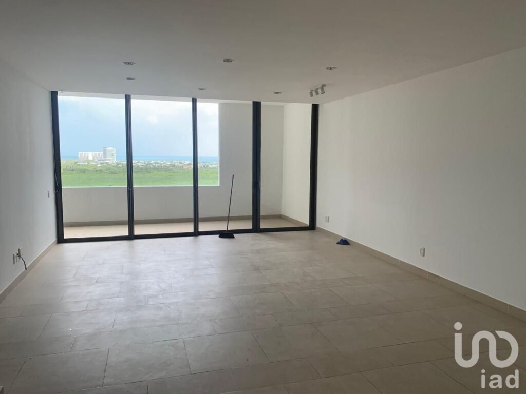 LUJOSO DEPARTAMENTO VISTA AL MAR, EN PUERTO CANCUN, QUINTANA ROO