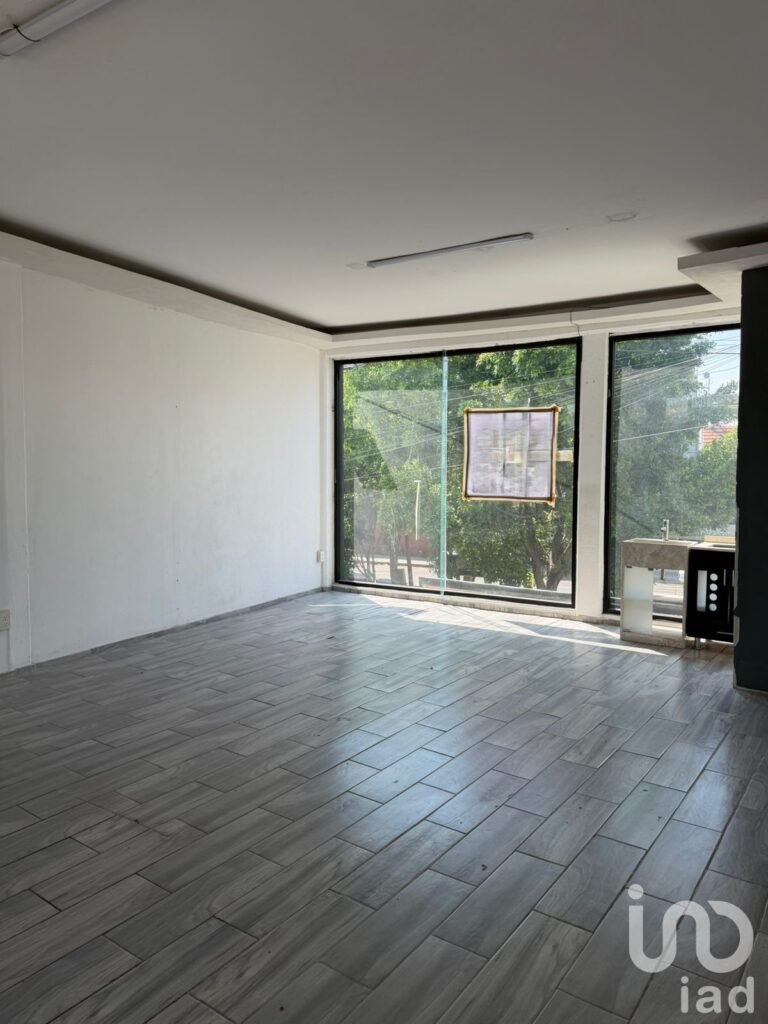 Local Comercial en renta en Bosque de Aragón, Nezahualcóyotl