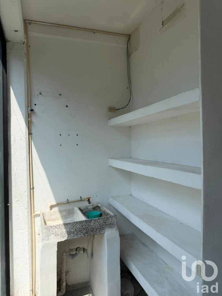 Local Comercial en renta en Bosque de Aragón, Nezahualcóyotl