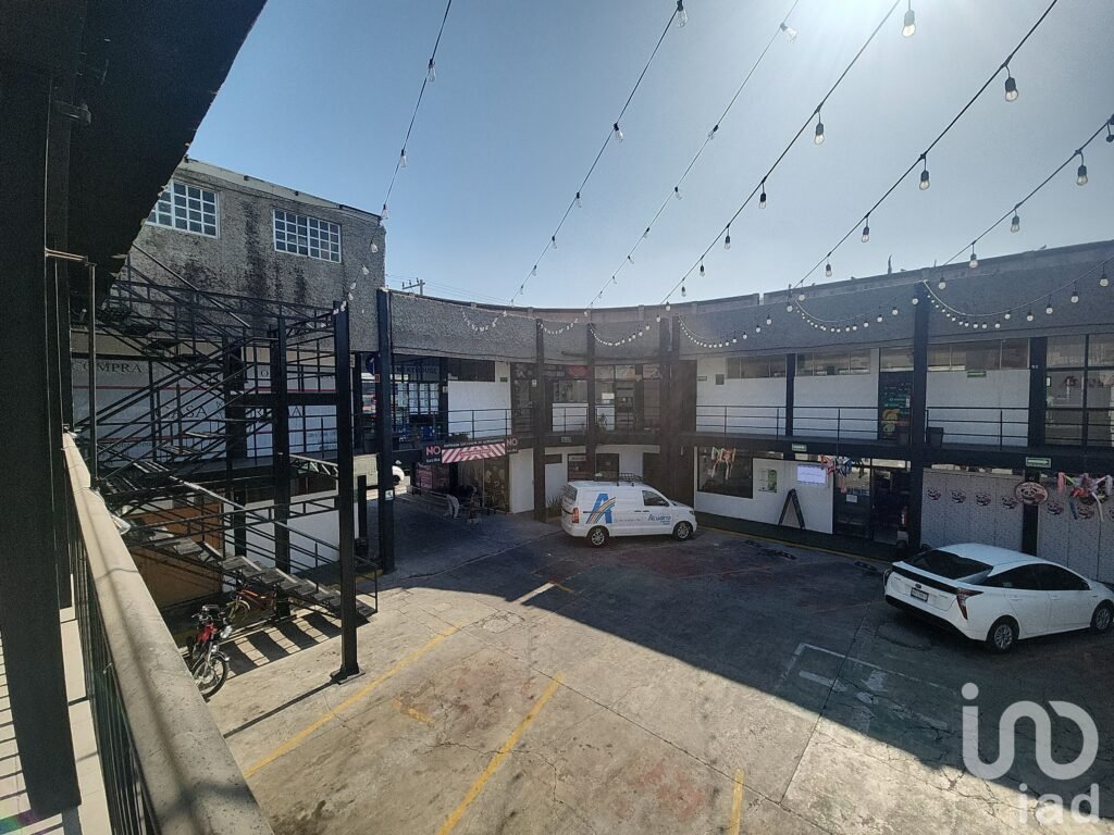 Local Comercial en renta en Bosque de Aragón, Nezahualcóyotl