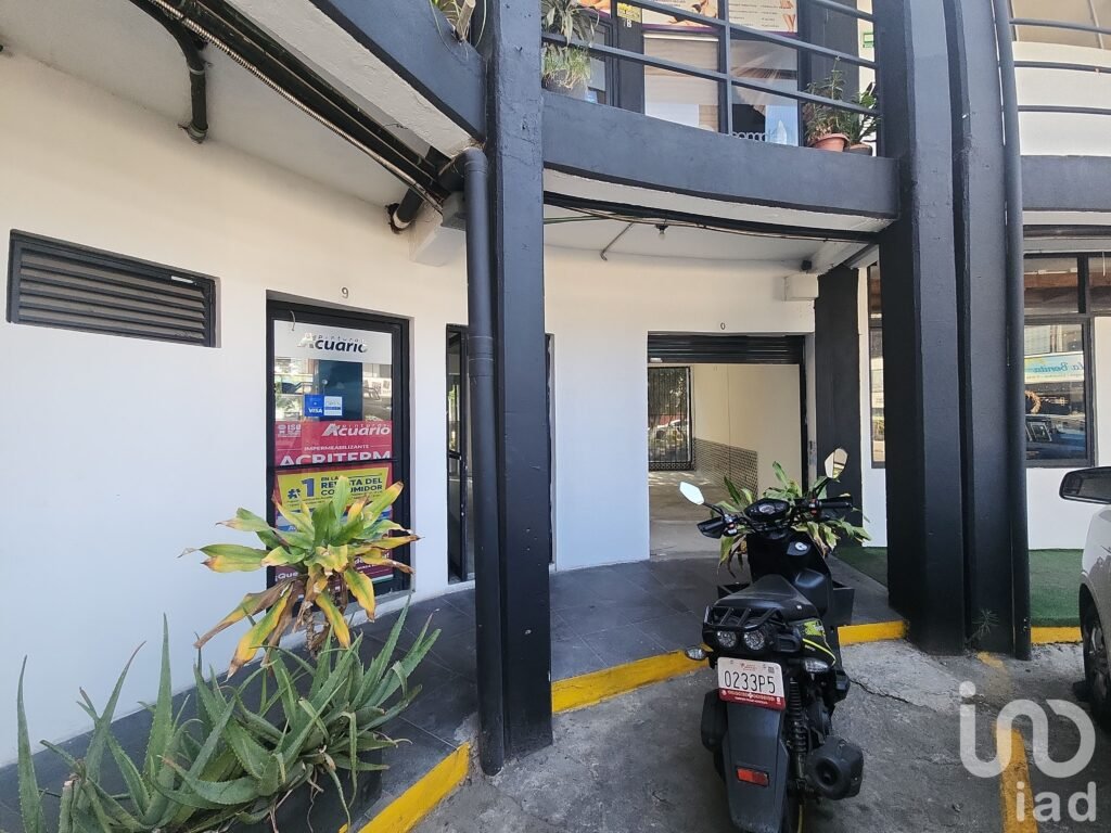 Local Comercial en renta en Bosque de Aragón, Nezahualcóyotl