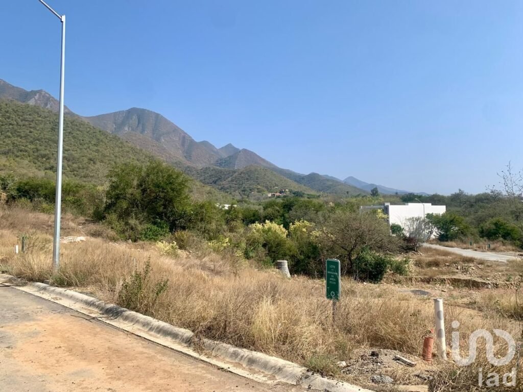 Lote residencial en venta El Yerbaniz, Santiago, N.L