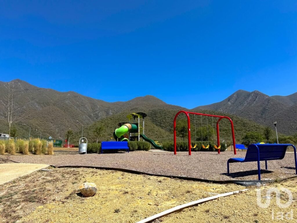 Terreno  residencial en venta, Zona el Yerbaniz, Santiago N.L