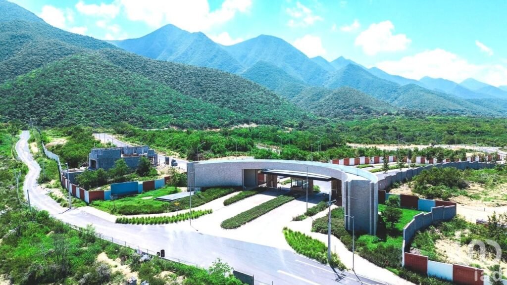 Terreno  residencial en venta, Zona el Yerbaniz, Santiago N.L