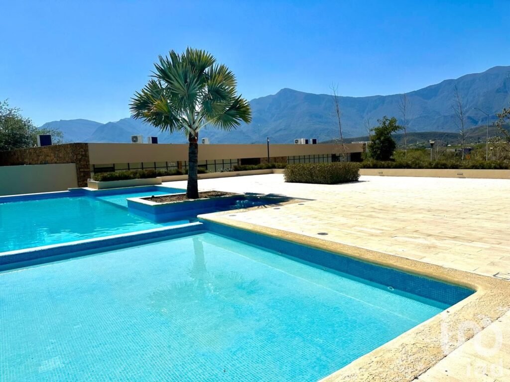 Terreno  residencial en venta, Zona el Yerbaniz, Santiago N.L