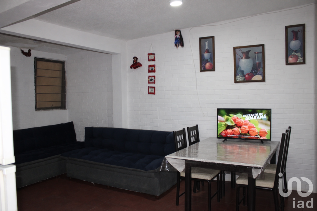 VENTA DE CASA EN FRACCIONAMIENTO VENTA DE CARPIO CON UN VALOR DE 30 % MENOR A SU VALOR ESTIMADO