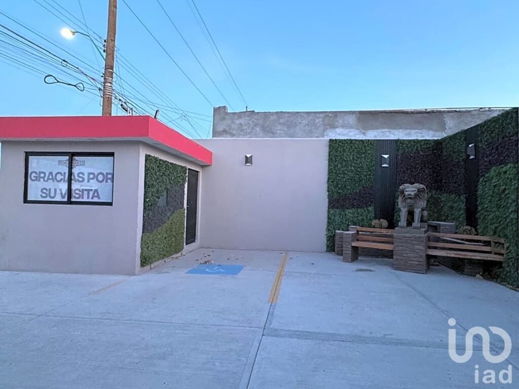 LOCAL COMERCIAL EN VENTA EN ESQUINA C. SEVILLA, COLONIA SAN ANTONIO CD JUAREZ