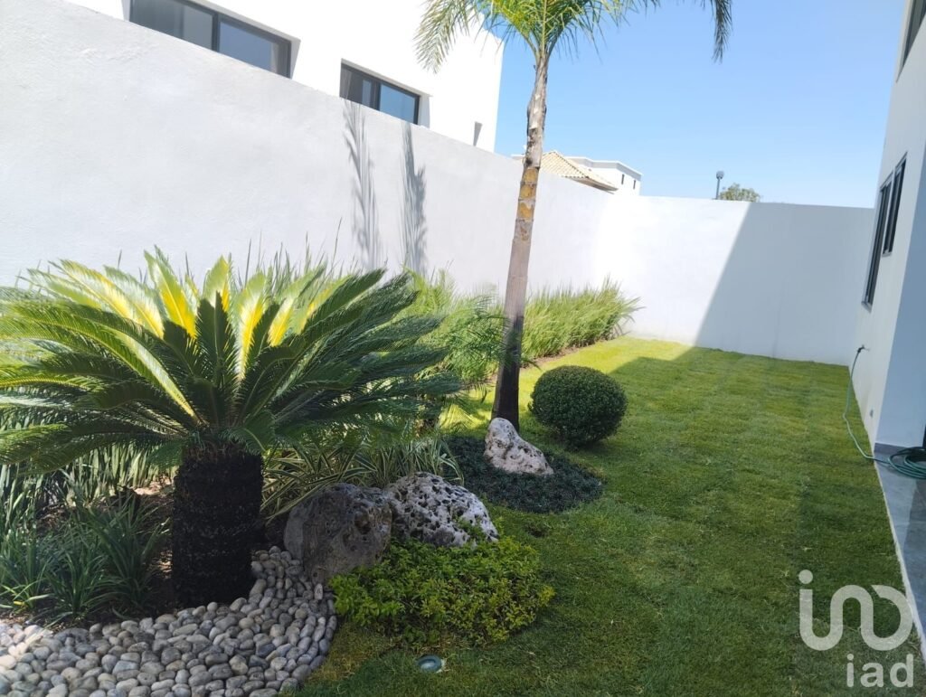 VENTA RESIDENCIA  ESTILO MEXICANO CONTEMPORANEO GRAN RESERVA LOMAS DE ANGELOPOLIS III