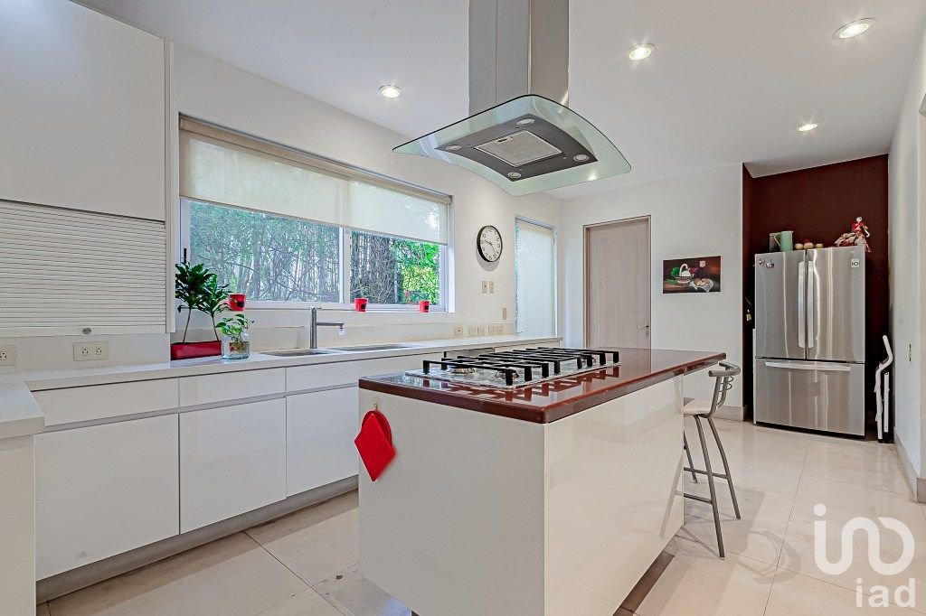 Casa en Venta en Cuernavaca, fraccionamiento de lujo zona norte