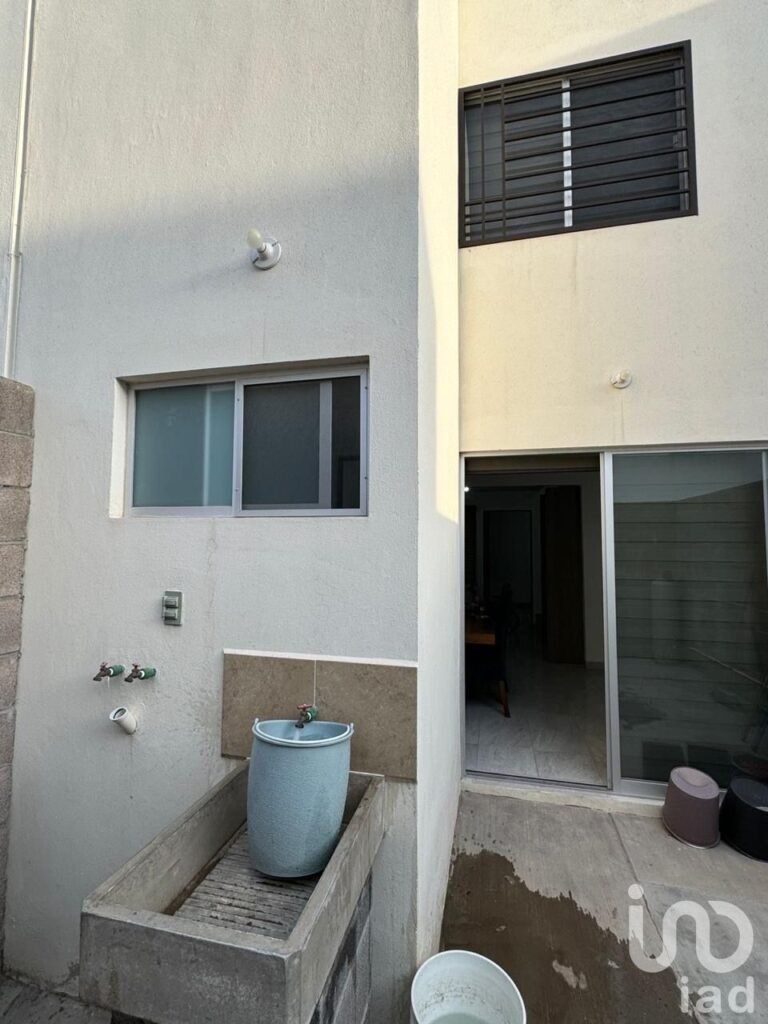CASA EN RENTA AMUEBLADA EN RESIDENCIAL ZIBA, LA VIRGEN, SOLEDAD