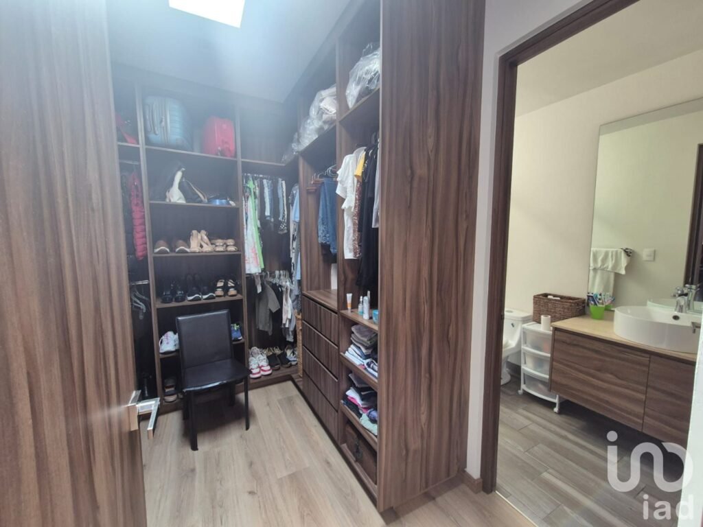CASA EN VENTA EN JESUS DEL MONTE MORELIA