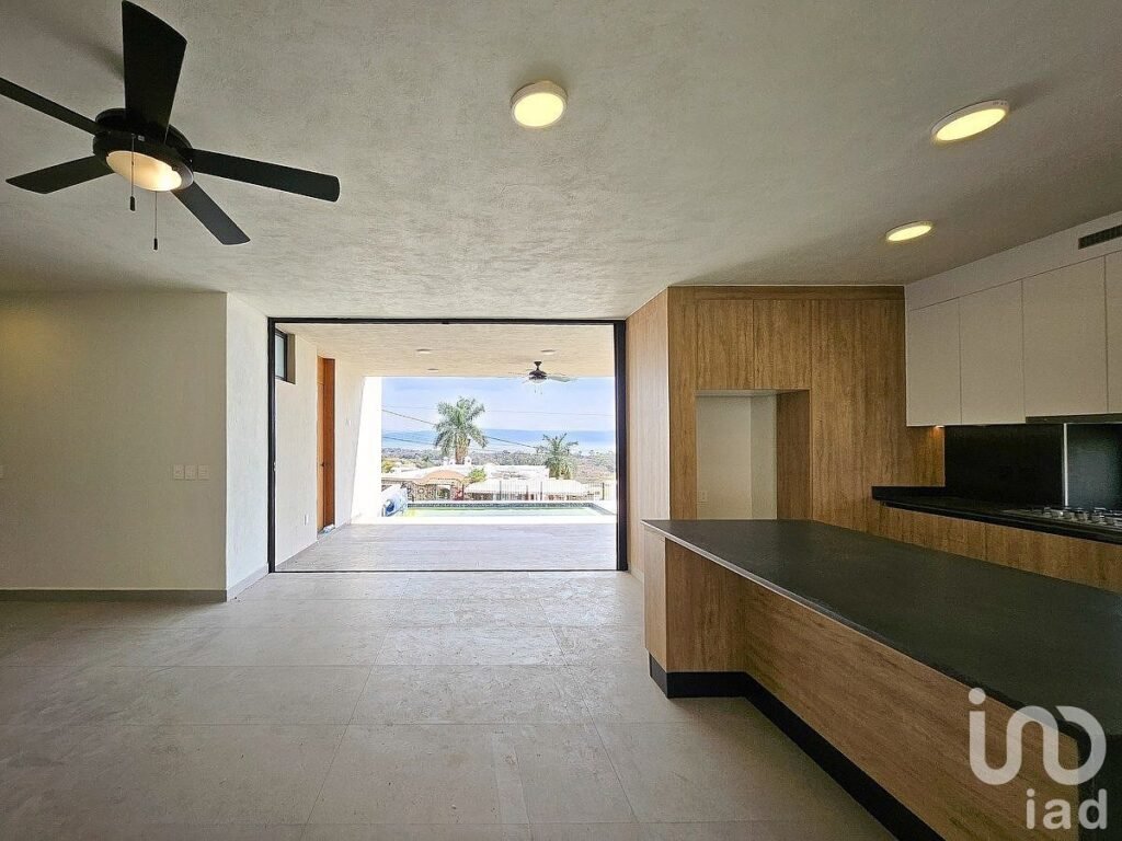 CASA EN VENTA EN CHAPALA