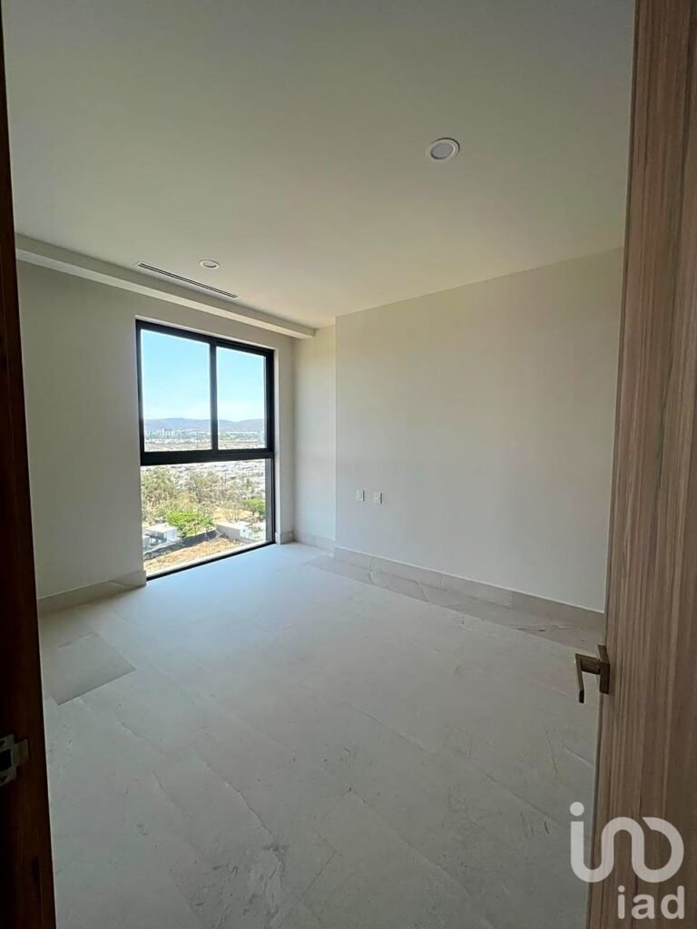 Departamento en venta en Fraccionamiento Puerta Las Lomas, Zapopan