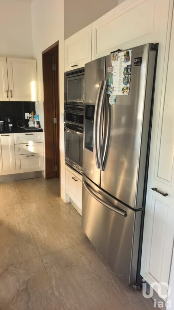 VENDO CASA EN RESIDENCIAL ISLA DORADA 4 RECAMARAS, ZONA HOTELERA, CANCUN, Q. ROO