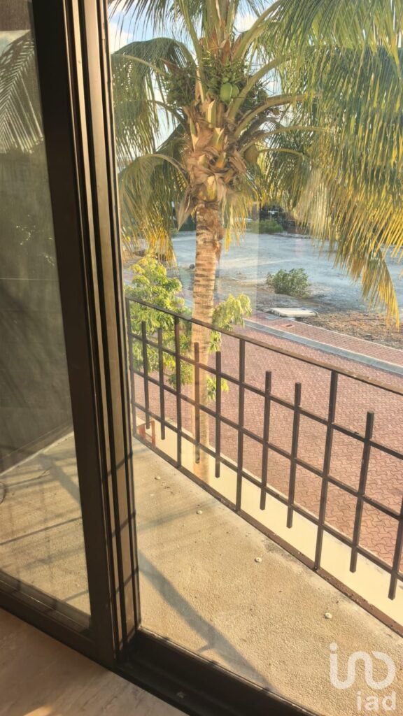 VENDO CASA EN RESIDENCIAL ISLA DORADA 4 RECAMARAS, ZONA HOTELERA, CANCUN, Q. ROO