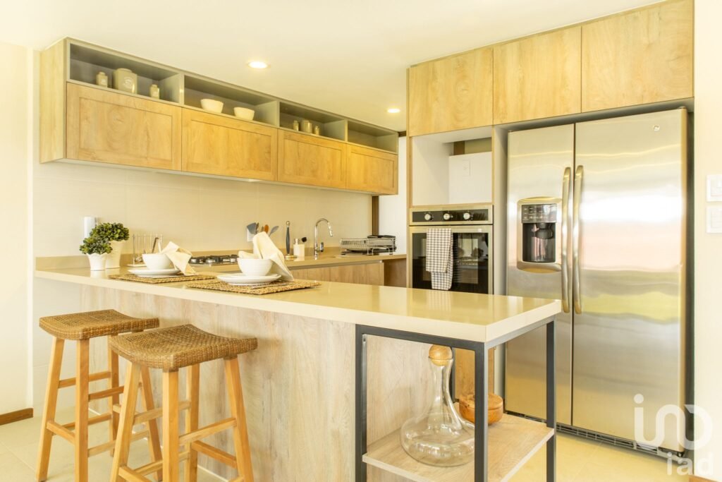 Venta de casa en Calimaya,  Hall de Doble Altura y Jardín Privado – A 15 min de Metepec