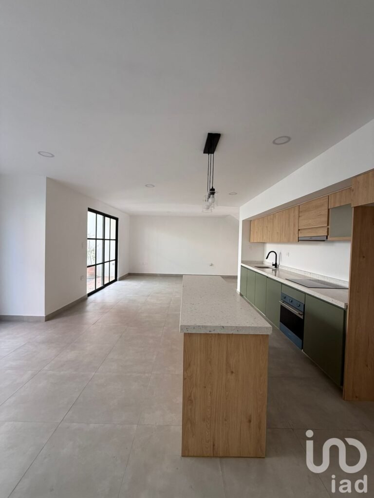 VENTA DE CASA ESTILO TOSCANO ZONA ZEREZOTLA EN SAN PEDRO CHOLULA
