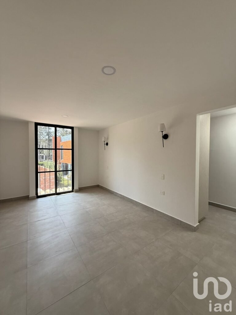VENTA DE CASA ESTILO TOSCANO ZONA ZEREZOTLA EN SAN PEDRO CHOLULA