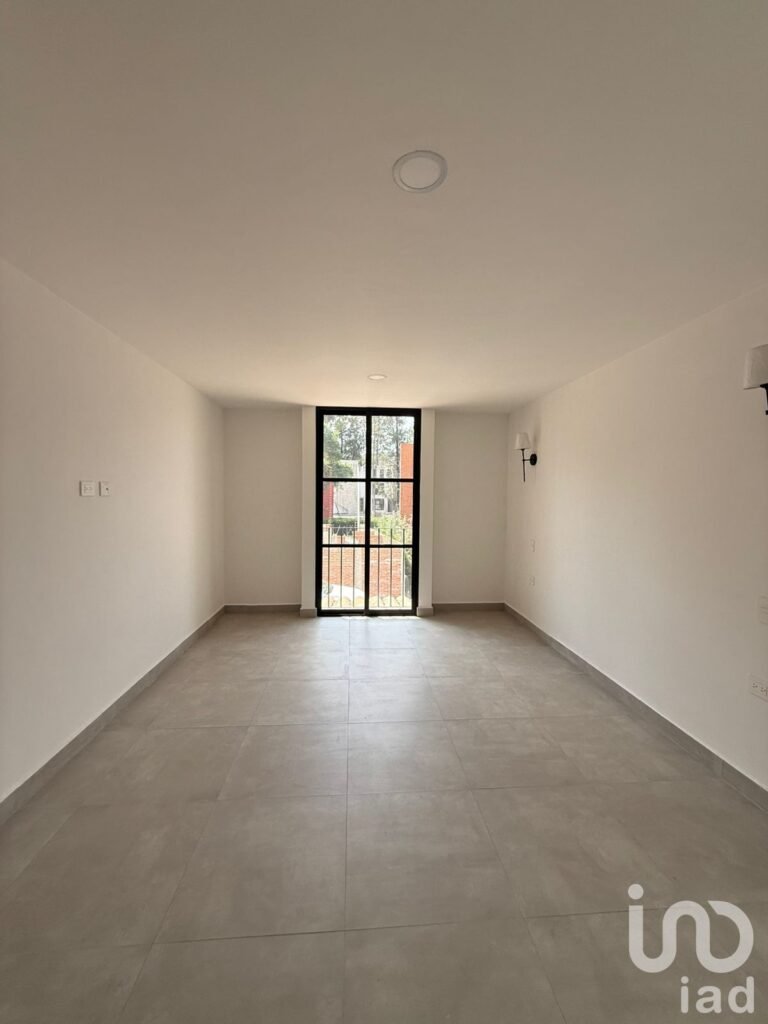 VENTA DE CASA ESTILO TOSCANO ZONA ZEREZOTLA EN SAN PEDRO CHOLULA