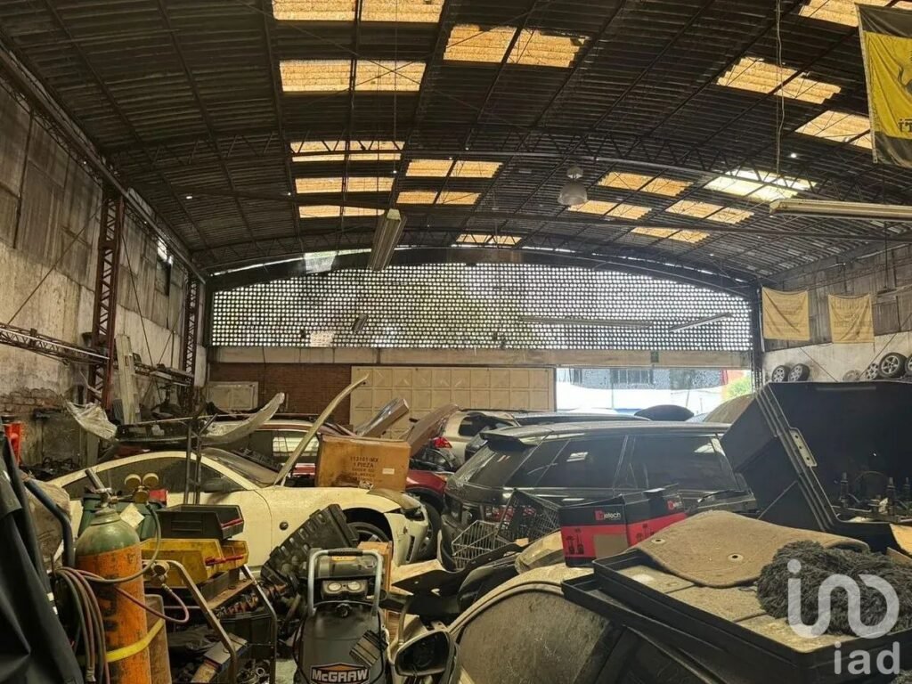 Venta Bodega Centrica Uso de Suelo HC4/20