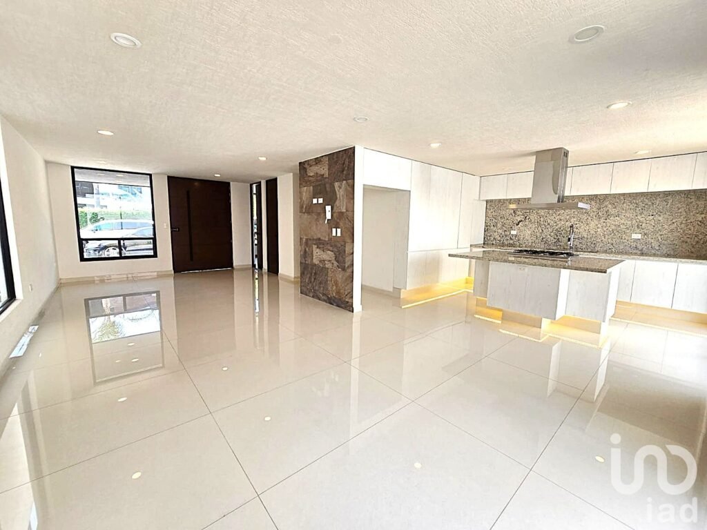 CASA CON ROOF GARDEN EN VENTA EN LOMAS DE ANGELÓPOLIS