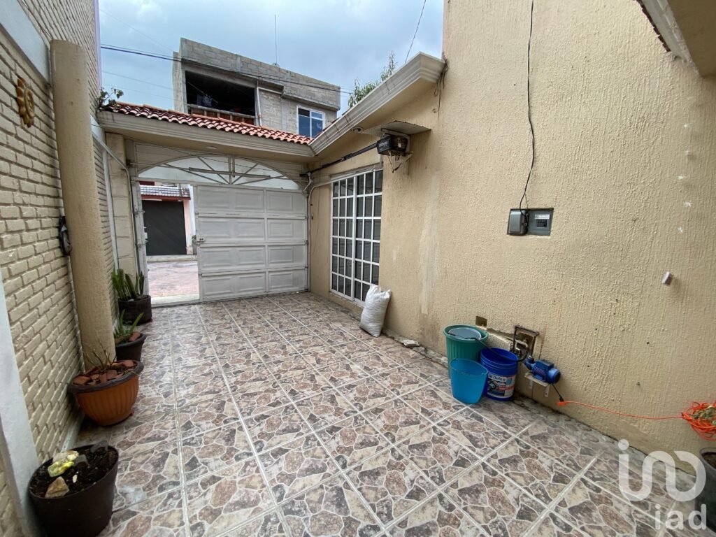 Casa en venta en Fraccionamiento Imágenes, Toluca, México