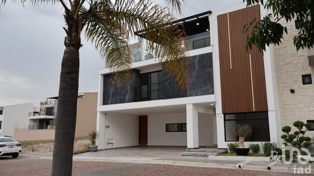 VENTA RESIDENCIA  GRAN RESERVA LOMAS DE ANGELOPOLIS III