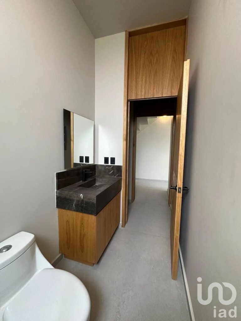 CASA EN VENTA EN BOSQUES VALLARTA