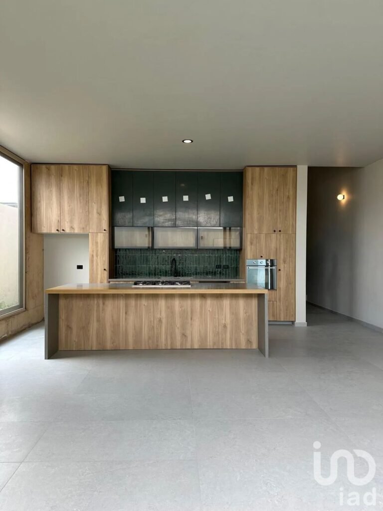 CASA EN VENTA EN BOSQUES VALLARTA