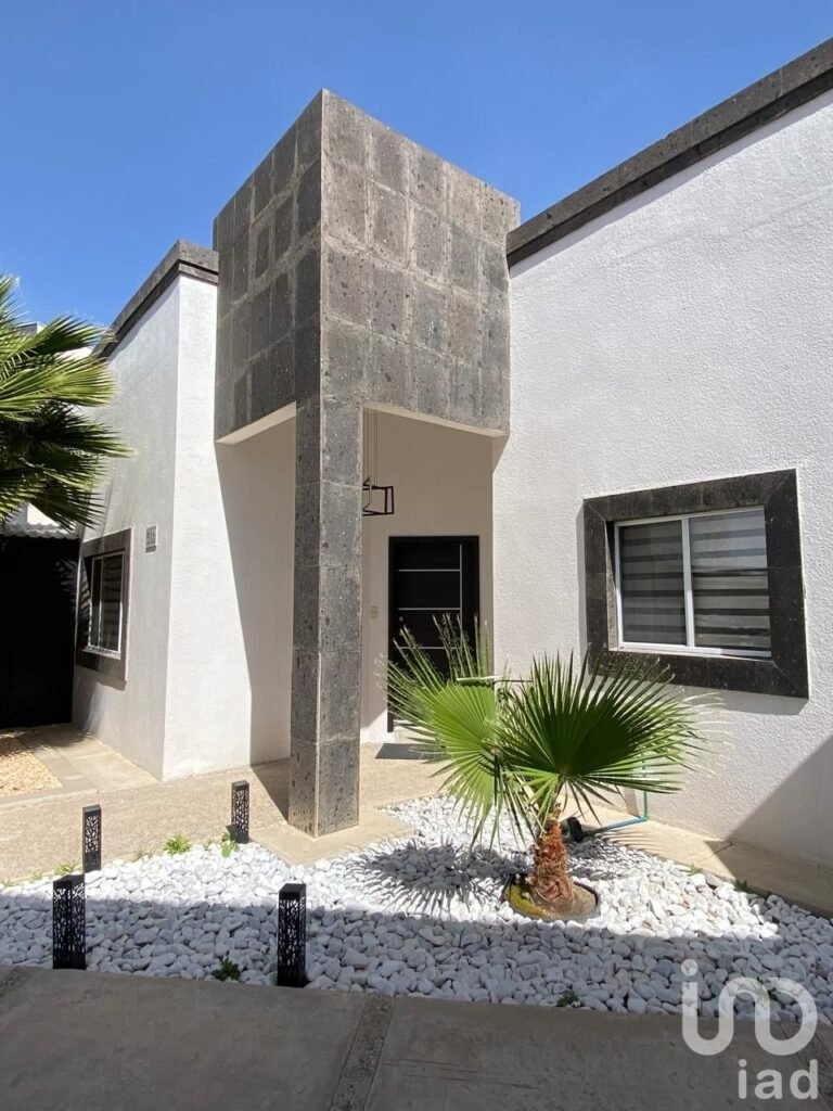 VENTA CASA REGANTO RESIDENCIAL