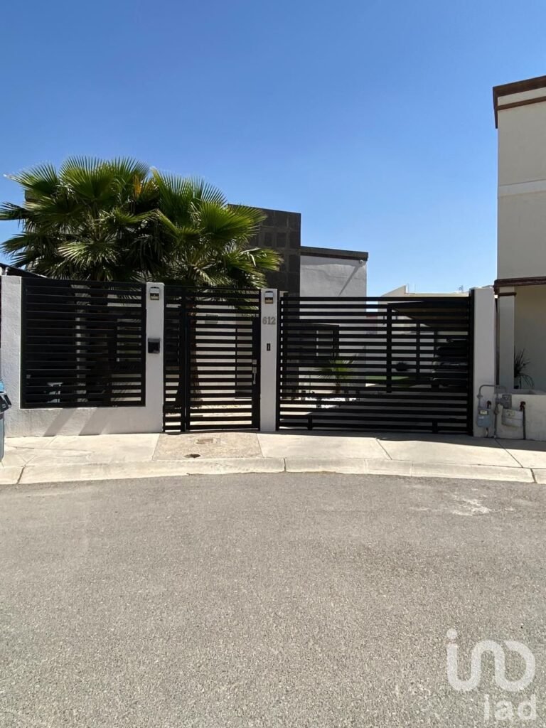 VENTA CASA REGANTO RESIDENCIAL
